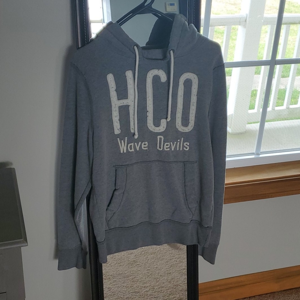 Hollister hoodie size M